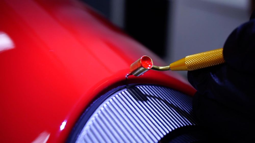 Steinschläge mit dem Fluid Writer Pen ausbessern